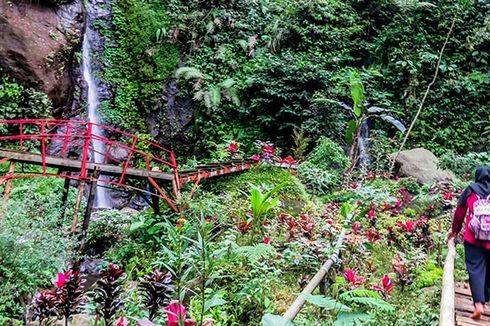 Jelajah Kampung Kurcaci Purbalingga, Mampir Juga ke Curug Lawang