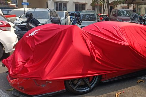 Pengemudi Ferrari yang Tabrak Sejumlah Kendaraan di Senayan Janji Tanggung Jawab