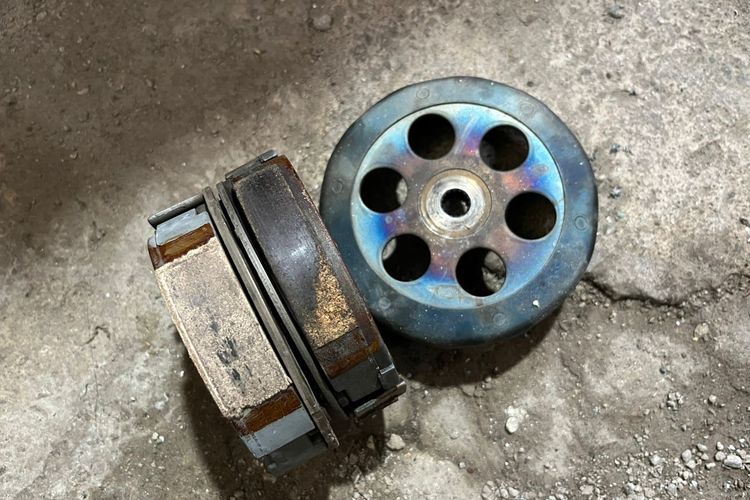 Komponen kampas ganda milik Yamaha Nouvo