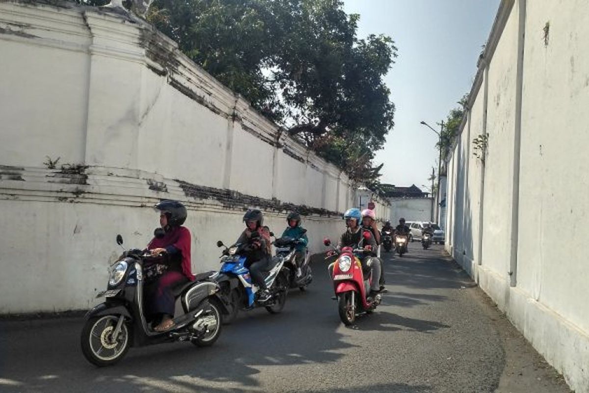 Suasana di kawasan Jalan Supit Urang, Kamis (20/7/2017) siang. 