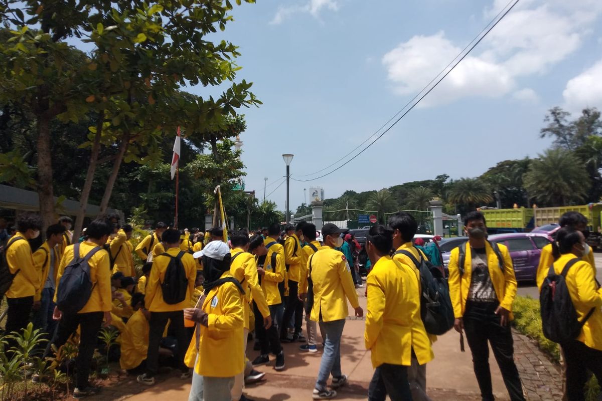 BEM SI akan menggelar unjuk rasa di kawasan Patung Arjuna Wijaya, Gambir, Jakarta Pusat pada Senin (28/3/2022), mereka menuntut rencana 3 periode jabatan presiden.