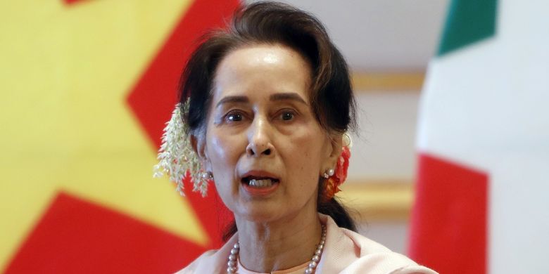 FILE - In this Dec. 17, 2019, file photo, Myanmar's leader Aung San Suu Kyi speaks during a joint press conference with Vietnam's Prime Minister Nguyen Xuan Phuc after their meeting at the Presidential Palace in Naypyitaw, Myanmar. Reports says Monday, Feb. 1, 2021 a military coup has taken place in Myanmar and Suu Kyi has been detained under house arrest. (AP Photo/Aung Shine Oo, File)