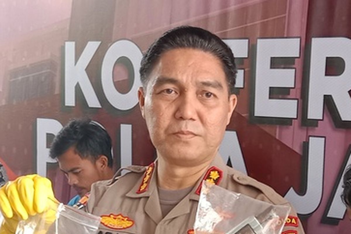 Kepala Bidang Hubungan Masyarakat Polda Jabar Kombes Pol Jules Abraham Abast.