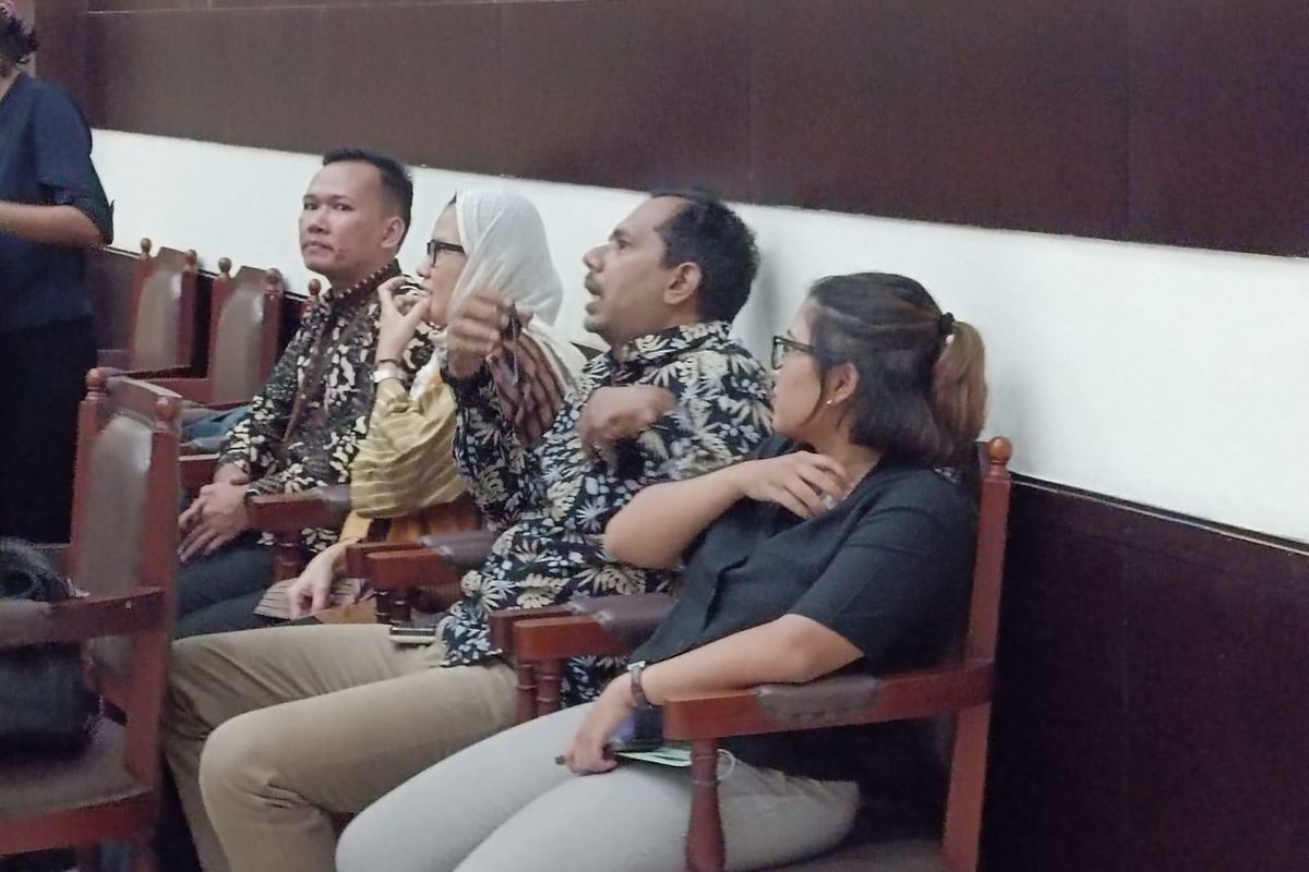 Haris Azhar di PN Jakarta Timur, Senin (3/4/2023).
