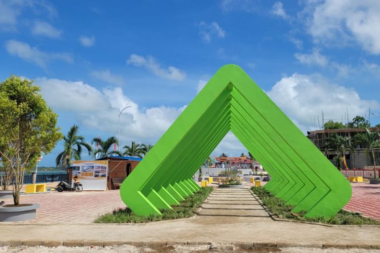 Kementerian PUPR tengah melakukan penataan Kawasan Pantai Kiom di Kota Tual, Maluku.