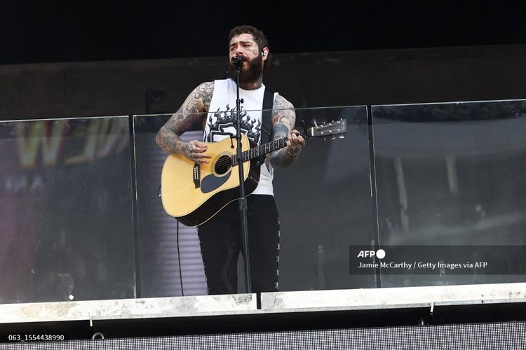 Musisi Post Malone tampil di TSX di Times Square, New York City, pada 18 Juli 2023. 