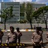 Pria Ini Mengaku Diusir Sekuriti Kedubes AS Saat Duduk di Kawasan Monas