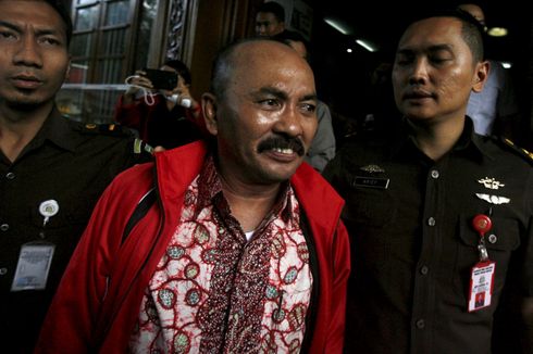 Divonis Bersalah dan Buron, Wakil Bupati Cirebon Diberhentikan