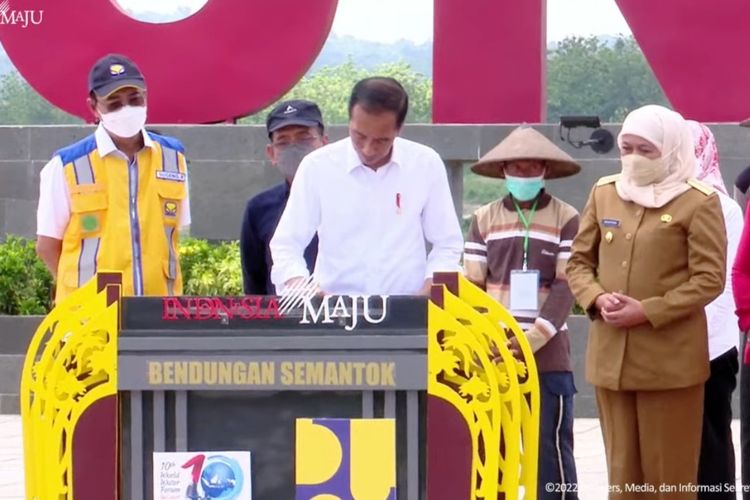 Presiden Joko Widodo (Jokowi) telah meresmikan Bendungan Semantok di Kabupaten Nganjuk, Jawa Timur, pada Selasa (20/12/2022).