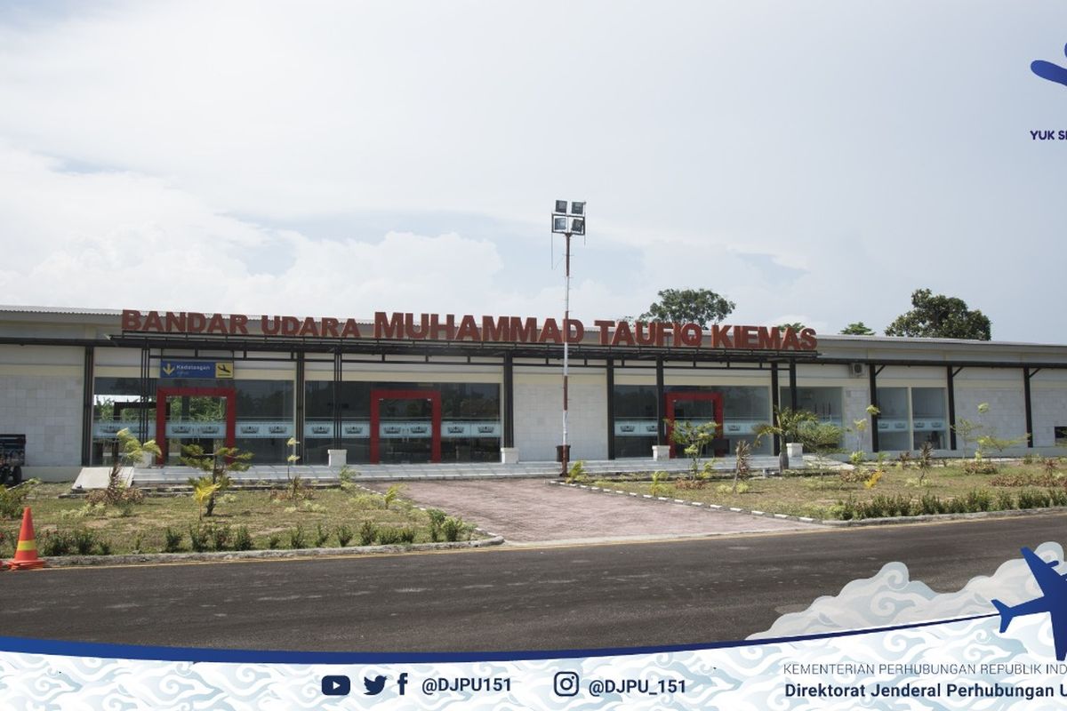 Suasana di Bandara Muhammad Taufik Kiemas pada Sabtu (10/4/2021).