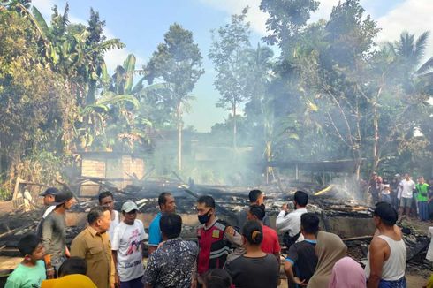 Ditinggal Pemilik ke Sawah, Rumah di Lombok Tengah Ludes Terbakar