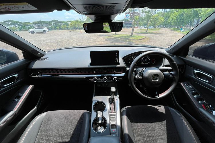 Test drive Honda Civic RS e:HEV