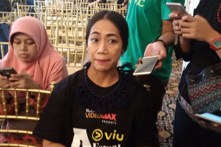 Nia Dinata menghadiri jumpa pers Viu Female Story Festival di Hotel Hermitage, Menteng, Jakarta Pusat, Jumat (24/3/2017).