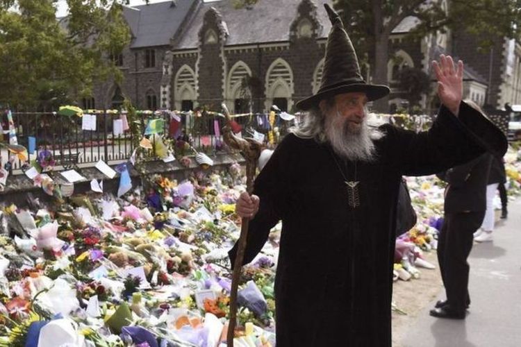 Channell ikut mengikuti acara untuk menghormati para korban serangan di masjid di Christchurch pada 2019.