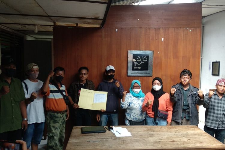 Sejumlah PKL Malioboro mengadu ke LBH Yogyakarta, Selasa (11/1/2022).
