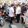 Demo di Kantor Bupati Gowa, Mahasiswa dan Polisi Akur Makan Bakso