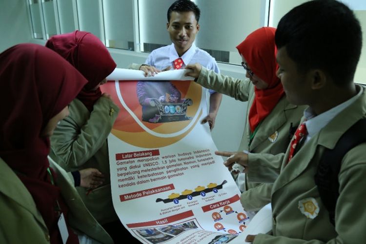 UGM berhasil meloloskan proposal Program Kreativitas Mahasiswa (PKM) terbanyak memperoleh dana hibah penelitian Kemenristekdikti) yakni sebanyak 168 proposal.