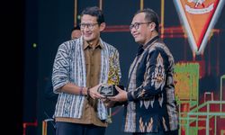 Komitmen Majukan Sektor Pariwisata dan Ekraf, Pemkab Gresik Terima Penghargaan dari KompasTV