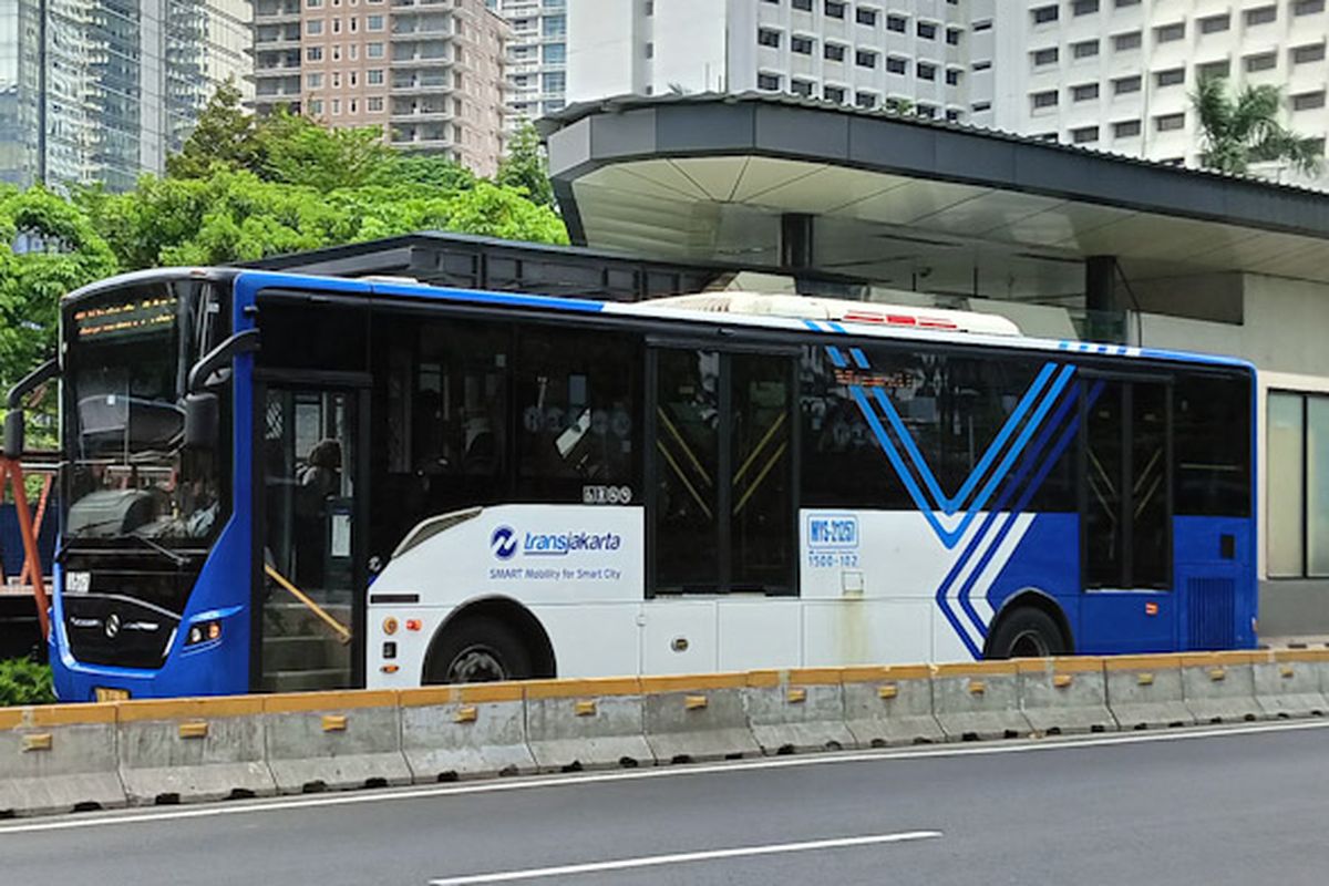31 Rute Transjakarta Dialihkan saat Car Free Night Malam Tahun Baru