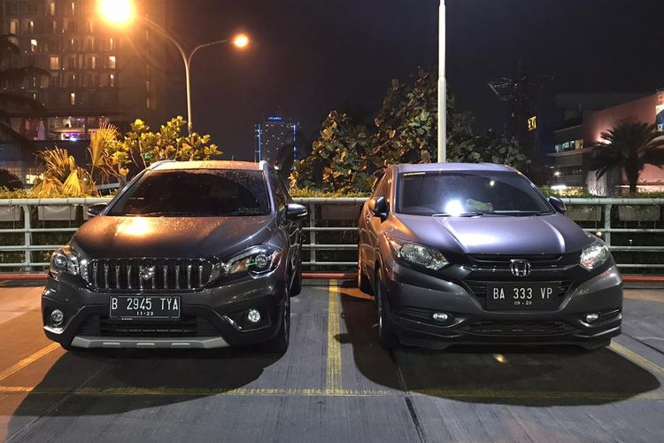 Ilustrasi perbandingan ukuran Suzuki SX-4 S-Cross dengan Honda HR-V