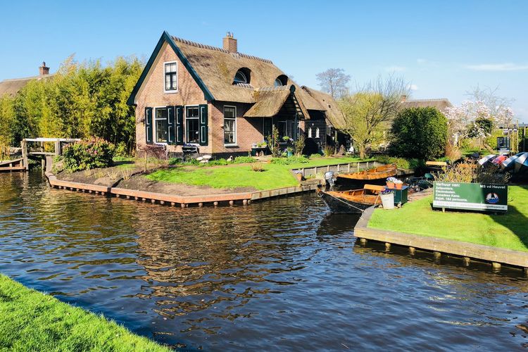 Giethoorn, desa di Belanda yang tak punya jalan raya
