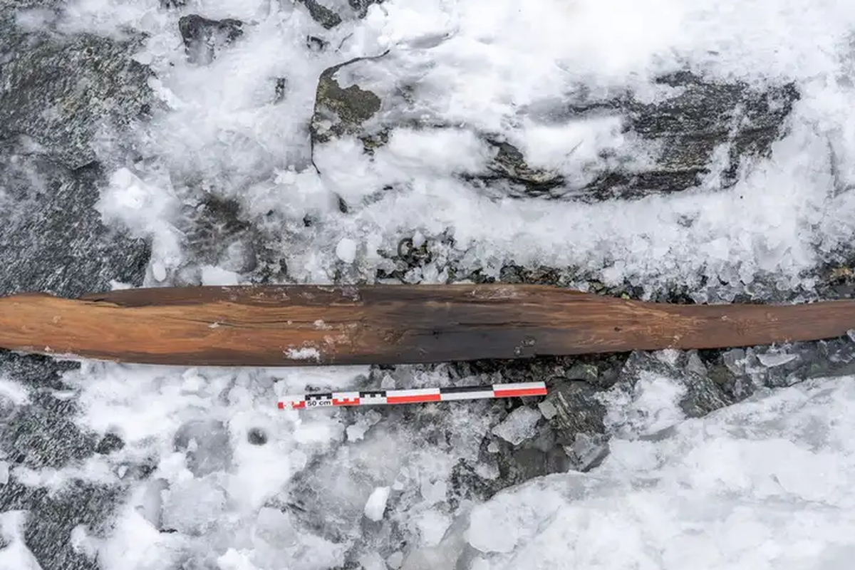 Papan seluncur ski berusia 1.300 tahun ditemukan di lapisan es Digervarden di Norwegia

