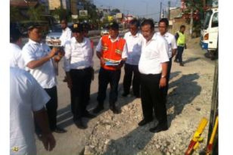 Direktur Jenderal Bina Marga Hediyanto W Husaini meninjau persiapan Jalur Mudik Lebaran Pantura Jawa Barat, Kamis (18/6/2015).