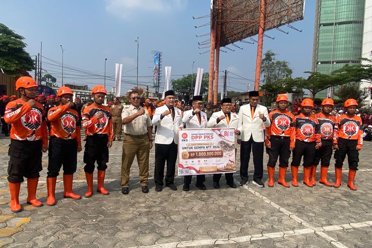 Anggota DPR Fraksi PKS Potong Gaji, Sumbang Bantuan Korban Gempa NTT