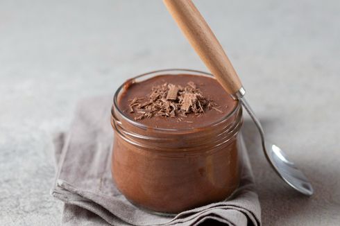 Resep Puding Cokelat Lapis Biskuit untuk Hidangan Istimewa