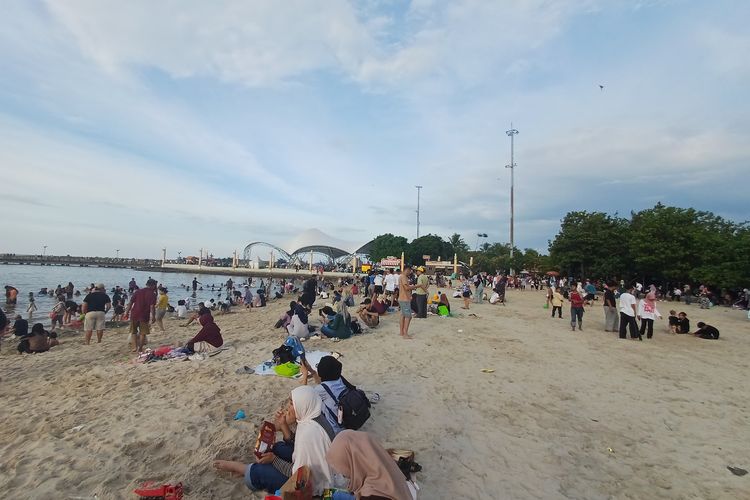 35.800 Orang Padati Ancol pada H+4 Lebaran, Area Pantai Jadi Favorit