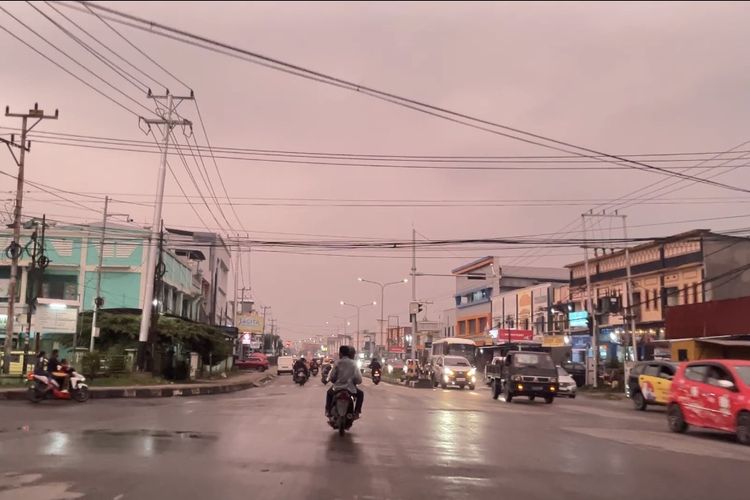 Modifikasi Cuaca Tekan Kabut Asap Kiriman, Warga di Mimika Diimbau Tak Manfaatkan Air Hujan