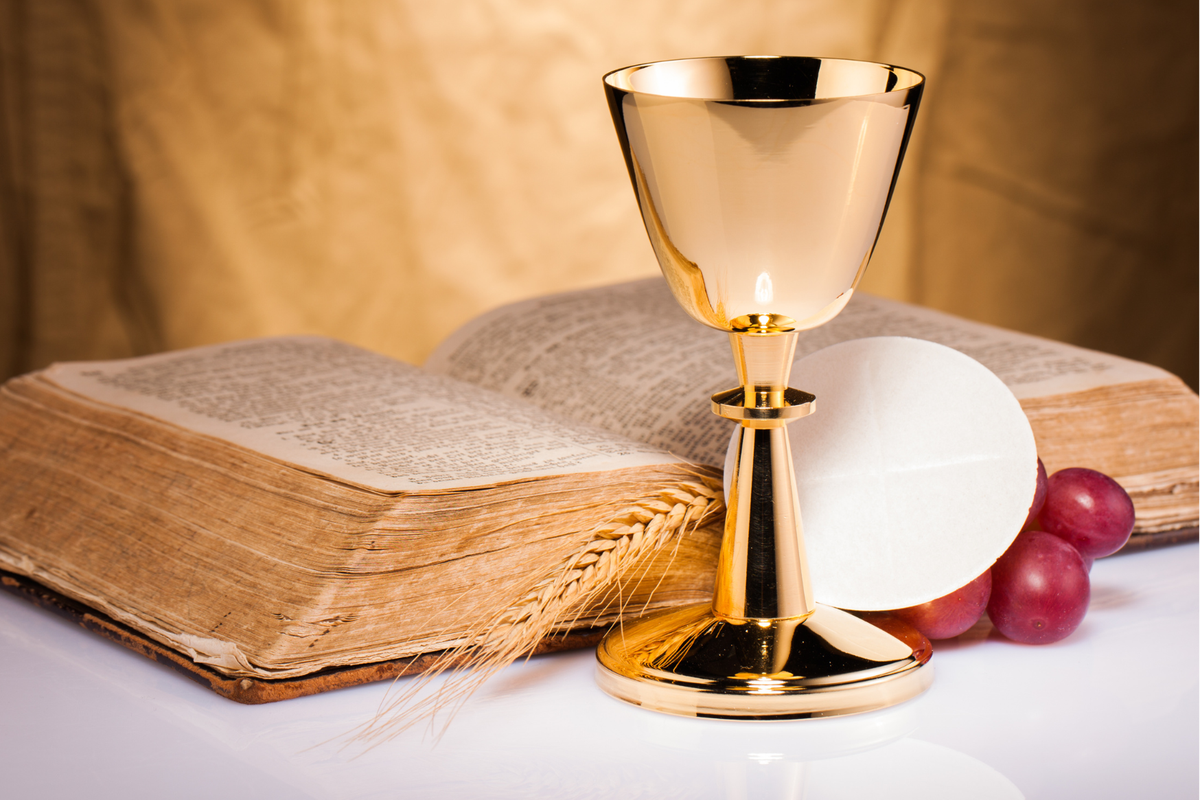 Ilustrasi simbol-simbol kamis putih