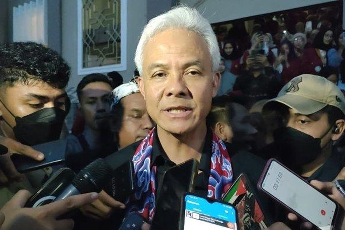 Capres nomor urut 3, Ganjar Pranowo di Cirebon, Jumat (8/12/2023).

