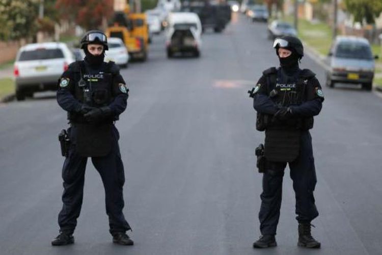 Lebih dari 200 polisi anti teror diturunkan dalam operasi penangkapan sejumlah tersangka di Sydney Barat, Rabu (7/10/2015)