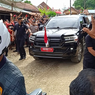 Antusiasme Warga Karo Menyambut Presiden Jokowi di Ladang Jeruk