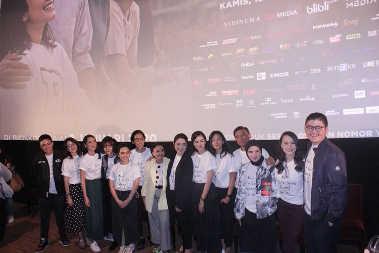 Para bintang film NKCTHI sedang mengadakan press conference  di Epicentrum XXI, Jakarta, Kamis(19/12/2019). Film NKCTHI akan tayang pada 2 Januari 2020.