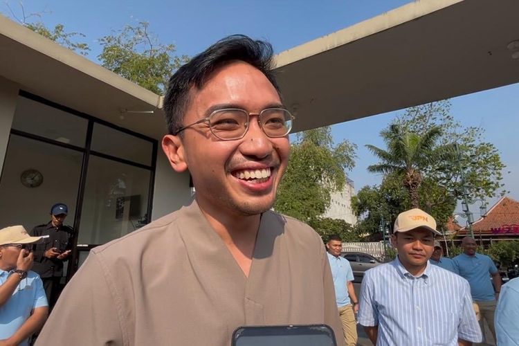 Gusti Bhre Kuliah S2 di London, Bagaimana Nasib Kepemimpinan Pura Mangkunegaran?