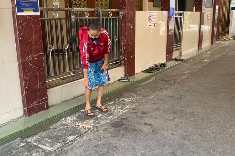 Lokasi kejadian pembacokan pria berinisial R di kawasan Kapuk, Cengkareng, Jakarta Barat, Senin (28/8/2023). 