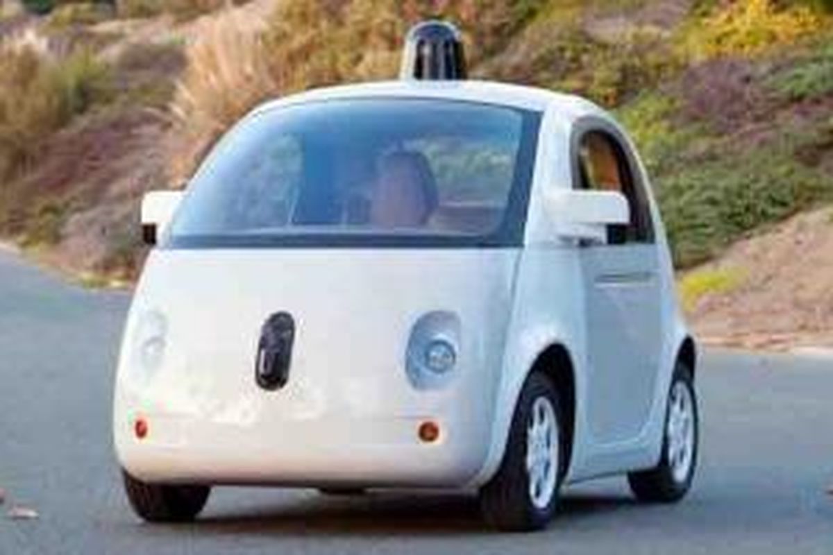 Google Inc memperkenalkan versi prototipe paling lengkap mobil otonomos mereka, kini punya setir dan pedal.