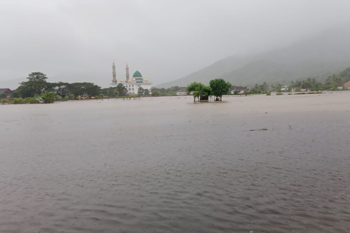 Banjir Bandang Sumbawa Barat: 250 KK Terdampak dan Jembatan Putus