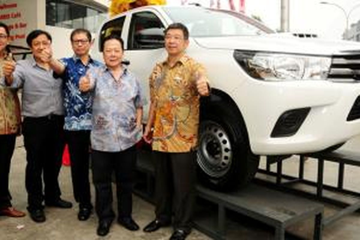 Toyota All-New Hilux diluncurkan di Pontianak.