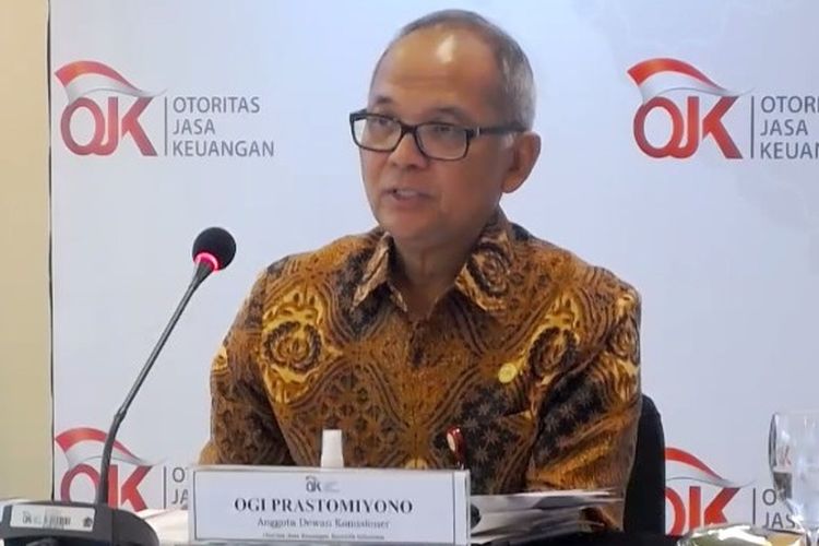 Kepala Eksekutif Pengawas Industri Keuangan Non-Bank (IKNB) OJK Ogi Prastomiyono. 