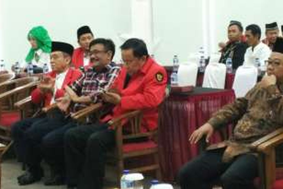Calon wakil gubernur DKI Jakarta Djarot Saiful Hidayat menghadiri acara pembukaan Pelatihan Mubaligh Kebangsaan yang diselenggarakan Pengurus Pusat Baitul Muslimin Indonesia PDI-P di Kantor DPP PDI-P, Menteng, Jakarta Pusat, Senin (31/10/2016).