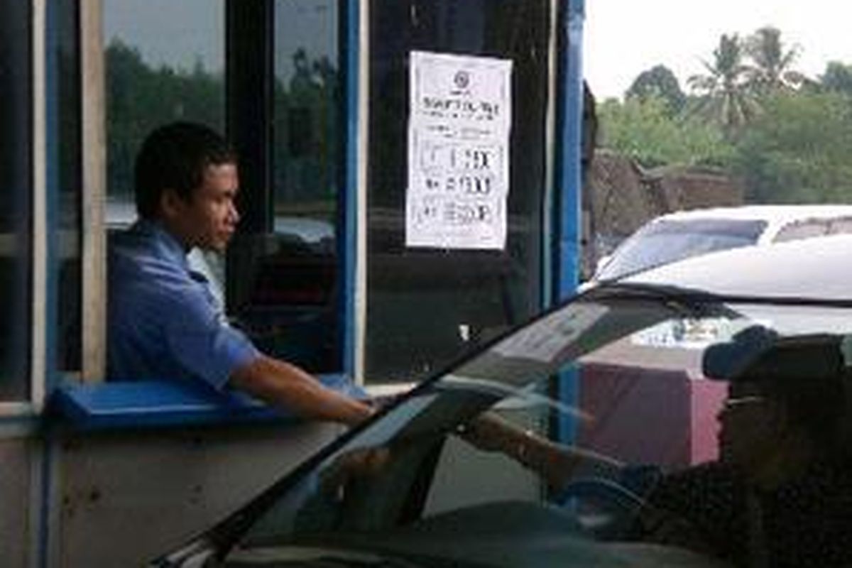 Gerbang tol.