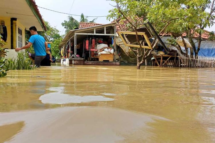 Kondisi banjir di Majalengka Jawa Barat sejak Senin dini hari (12/2/2024).