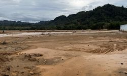 Tapteng Krisis Air Bersih: Warga Bertahan dengan Air Hujan dan Air Parit 10 Hari Pascabanjir