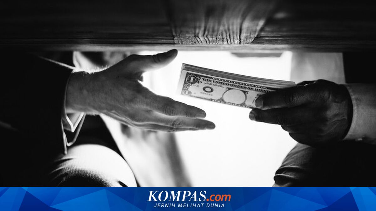 PEJABAT PDAM BATOLA DERINGKUS KORUPSI RP 15,26 MILIAR!