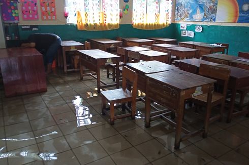4 Kelas Terendam Banjir, Semua Siswa SD Griya Bandung Indah Belajar Online