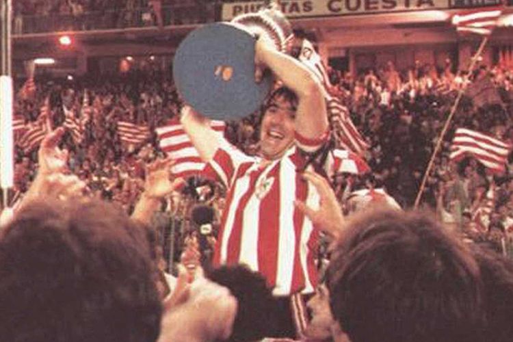 Momen kejayaan Athletic Bilbao, saat mereka berhasil merengkuh dua gelar dalam satu musim (1983-1984).