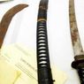 Polisi Temukan 4 Senjata Tajam Usai Penyerangan Gangster di Depok